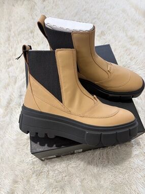 SOREL CARIBOU X Waterproof Platform Chelsea Boots - Size  9 - NIB